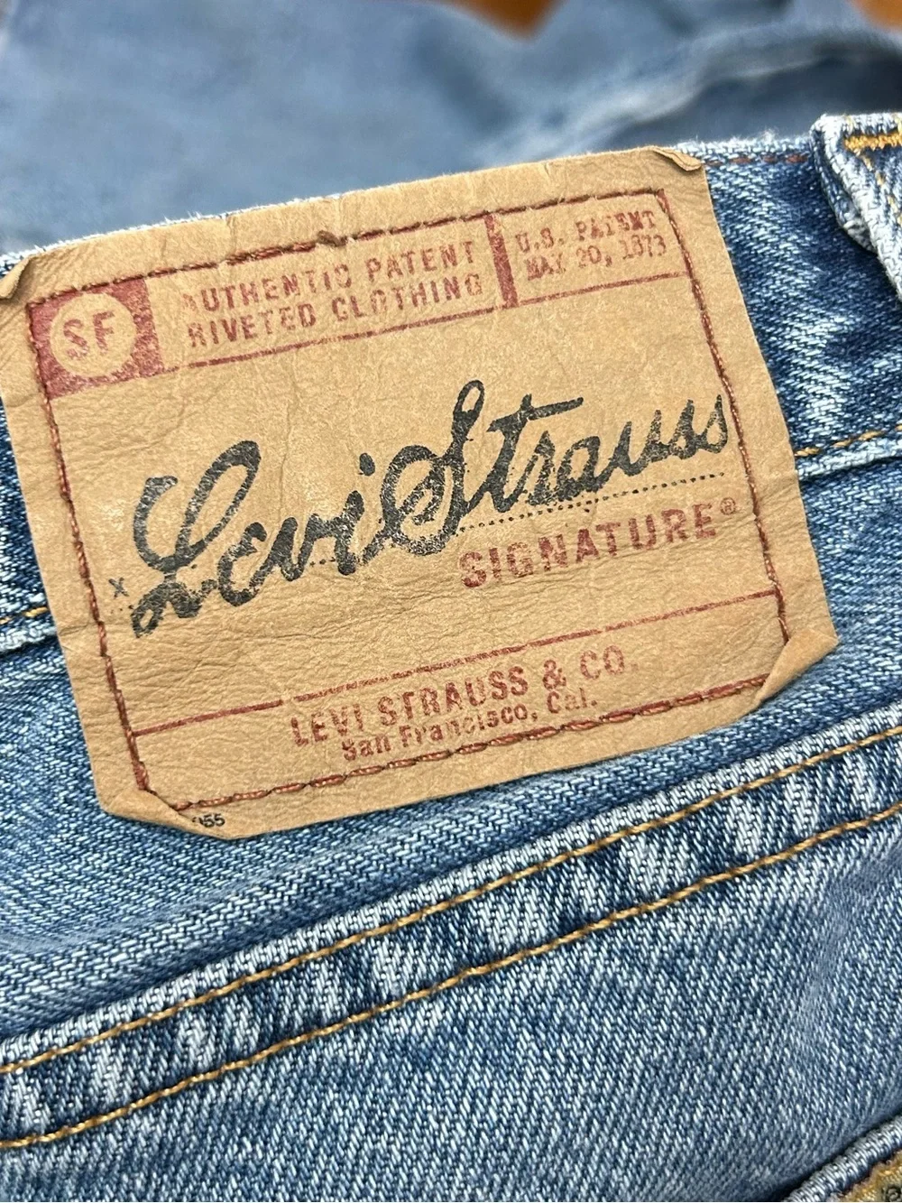 Vintage Levi Strauss Signature Relaxed Fit Jeans Light Wash 100% Cotton 30x30